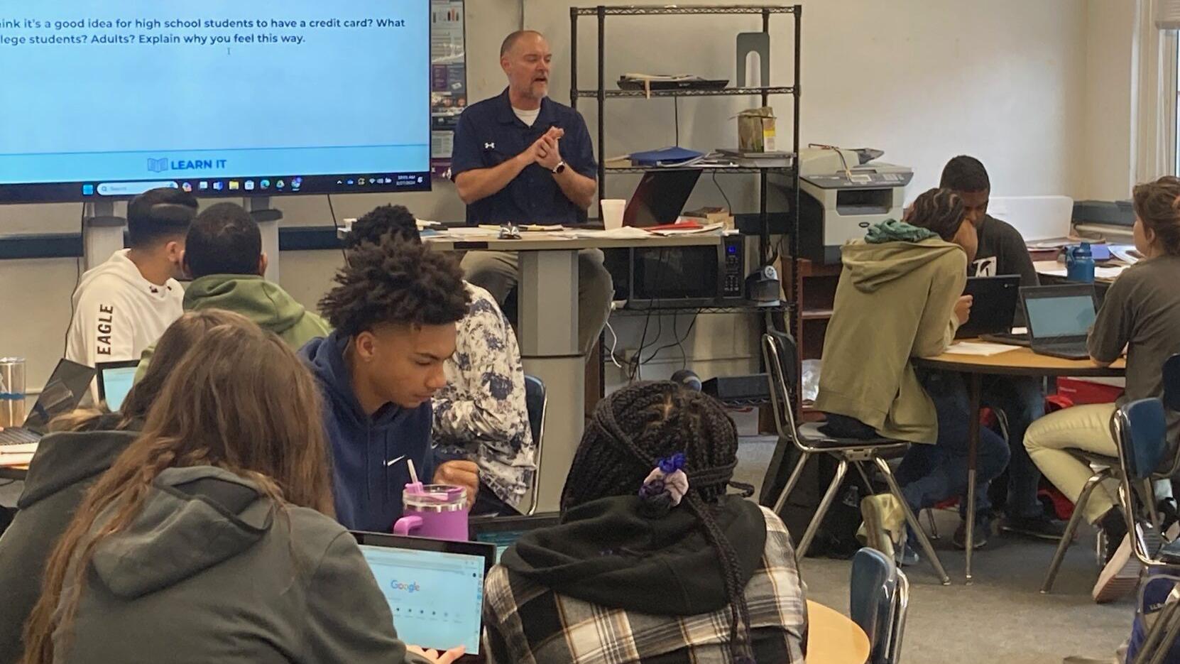 Hamilton County students learn personal finance tips